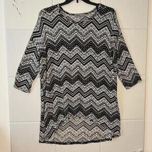 Absolutely Famous 2x Women’s Black And White Tunic Top 3/4 Sleeves